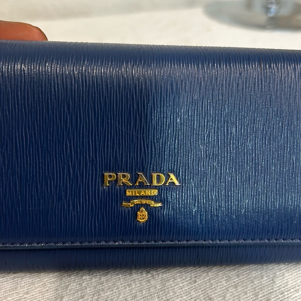 Authentic PRADA MILANO blue long wallet with COA - Picture 9 of 17